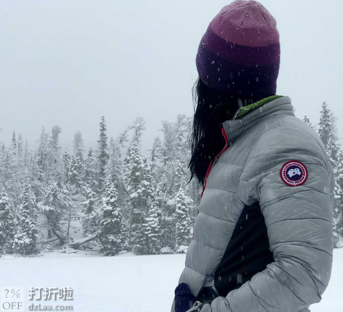 Canada Goose 加拿大鹅 Hybridge Lite 800蓬 顶级轻量化连帽 男、女式羽绒服 8折9.96 多色可选 海淘转运到手约￥3120 国内￥5500