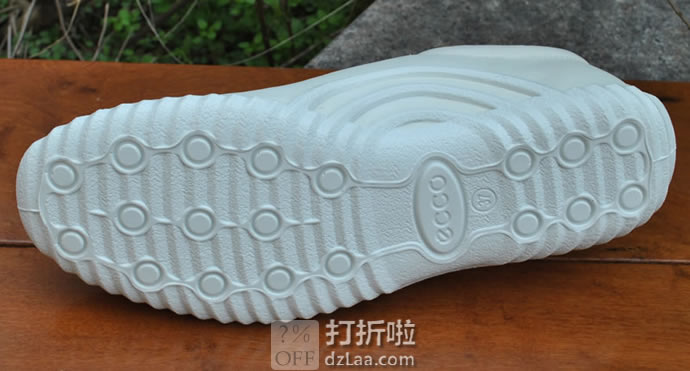 限尺码 ECCO 爱步 19年春季新款 Vibration 活力1.0 女式休闲运动鞋 39码￥440 中亚Prime会员免运费直邮到手约￥495 天猫￥1049