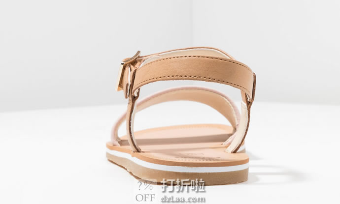 Clarks 其乐 Skylark Pure Youth 女式凉鞋 ¥261起 中亚Prime会员免运费直邮到手约¥289 两色可选
