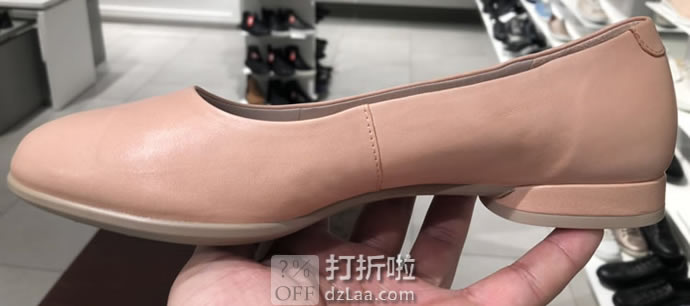 ECCO 爱步 19年春季新款 Anine 安妮 女式休闲鞋 208003 ￥606 2色可选 天猫￥1175