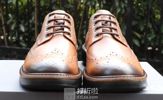 ECCO 爱步 Lhasa 拉夏系列 布洛克风格 男式正装鞋 ￥797 两色可选 天猫￥1601