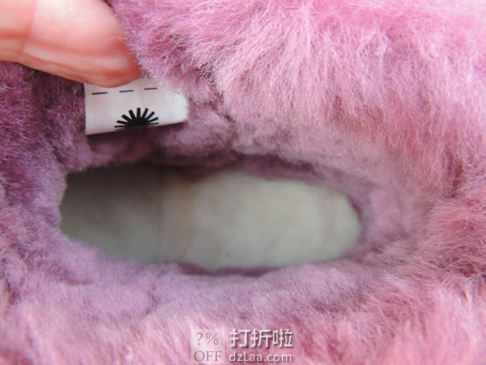 UGG Classic Mini Fluff 经典迷你毛茸款 雪地靴 时尚短靴 1106757 4.5折 两色可选 海淘转运到手约￥566
