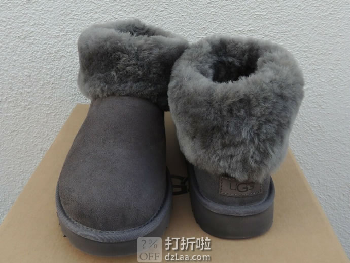 UGG Classic Mini Fluff 经典迷你毛茸款 雪地靴 时尚短靴 1106757 4.5折 两色可选 海淘转运到手约￥566