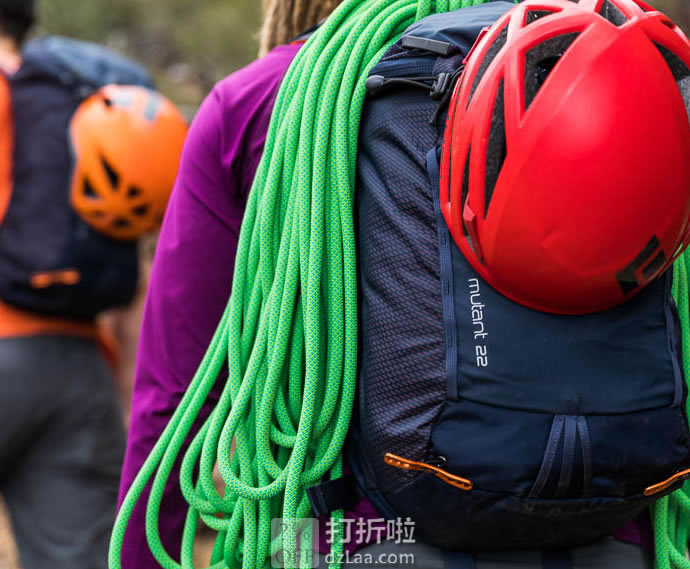 Osprey 小鹰 Mutant 变异系列 22L 户外双肩包 ￥449 两色可选