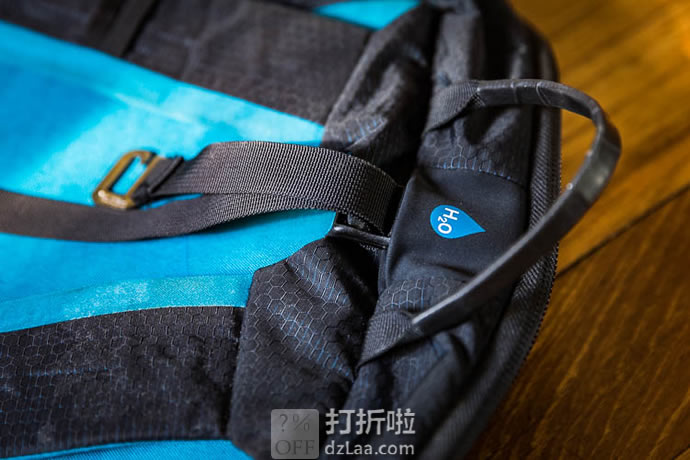 Osprey 小鹰 Mutant 变异系列 22L 户外双肩包 ￥449 两色可选