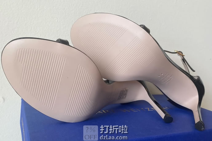 Stuart Weitzman 斯图尔特·韦茨曼 Nudistsong 一字扣 女式高跟凉鞋 38.5码2.7折6.55 海淘转运到手￥816 天猫￥3950