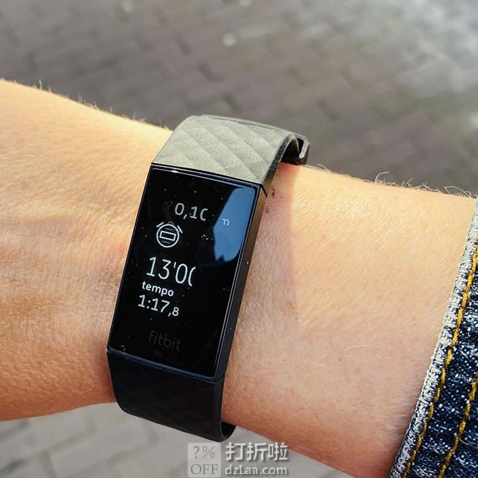 Fitbit Charge 4 智能手环 9.95 海淘转运到手约￥922 两色可选